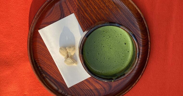 Please enjoy matcha at the bamboo temple  in Kamakura.