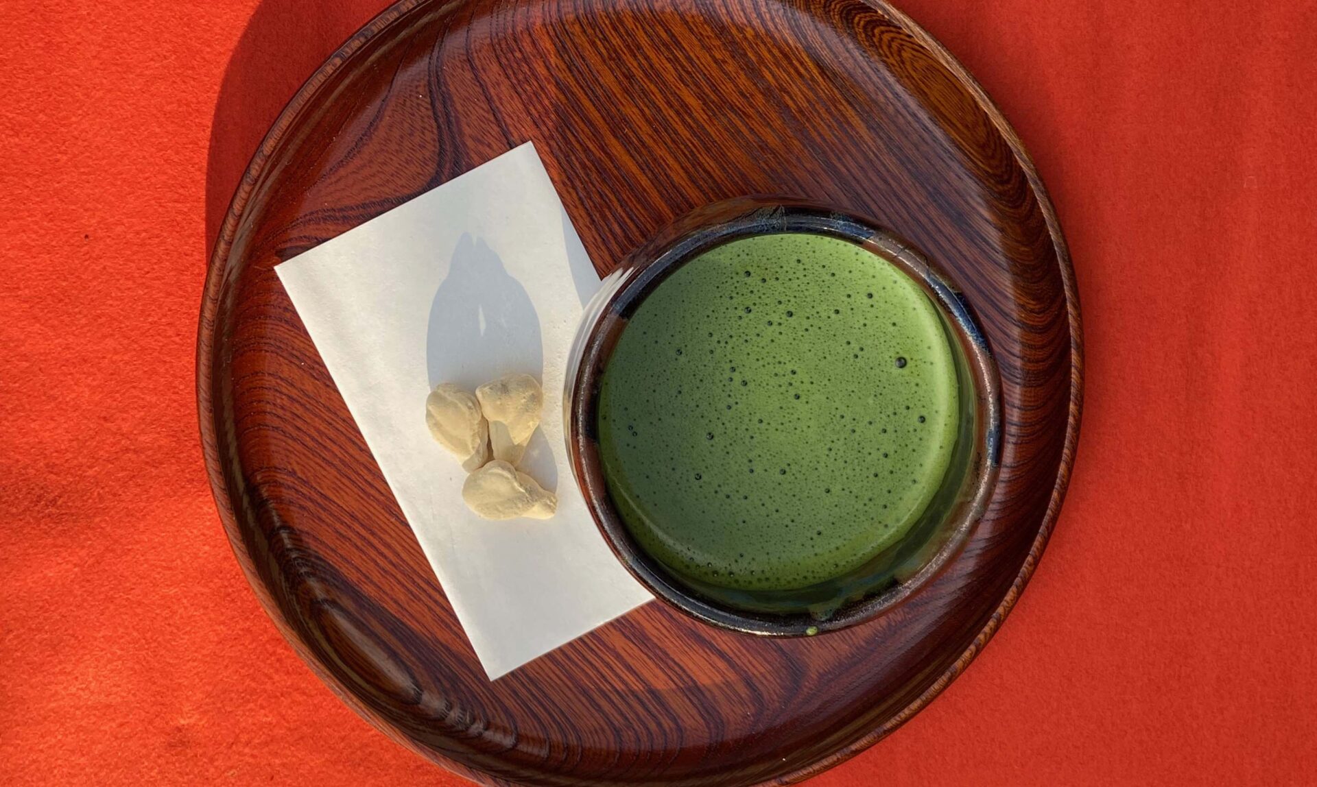 Please enjoy matcha at the bamboo temple  in Kamakura.